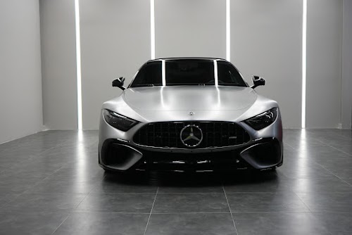 Mercedes SL63 AMG Grey