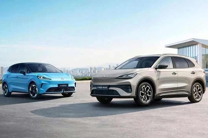 MG 4X chỉ từ 349 triệu đồng, dùng pin bán thể rắn chạy 610km/sạc - Báo Tri thức &amp; Cuộc sống