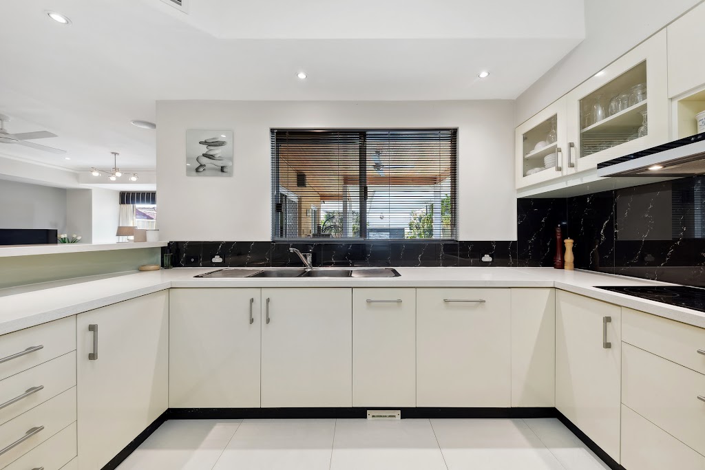42 Conochie Crescent, Manning - Thumbnail 8