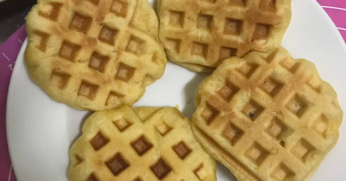 Bánh waffle (phiên bản bánh mì trứng muối nhân ruốc)