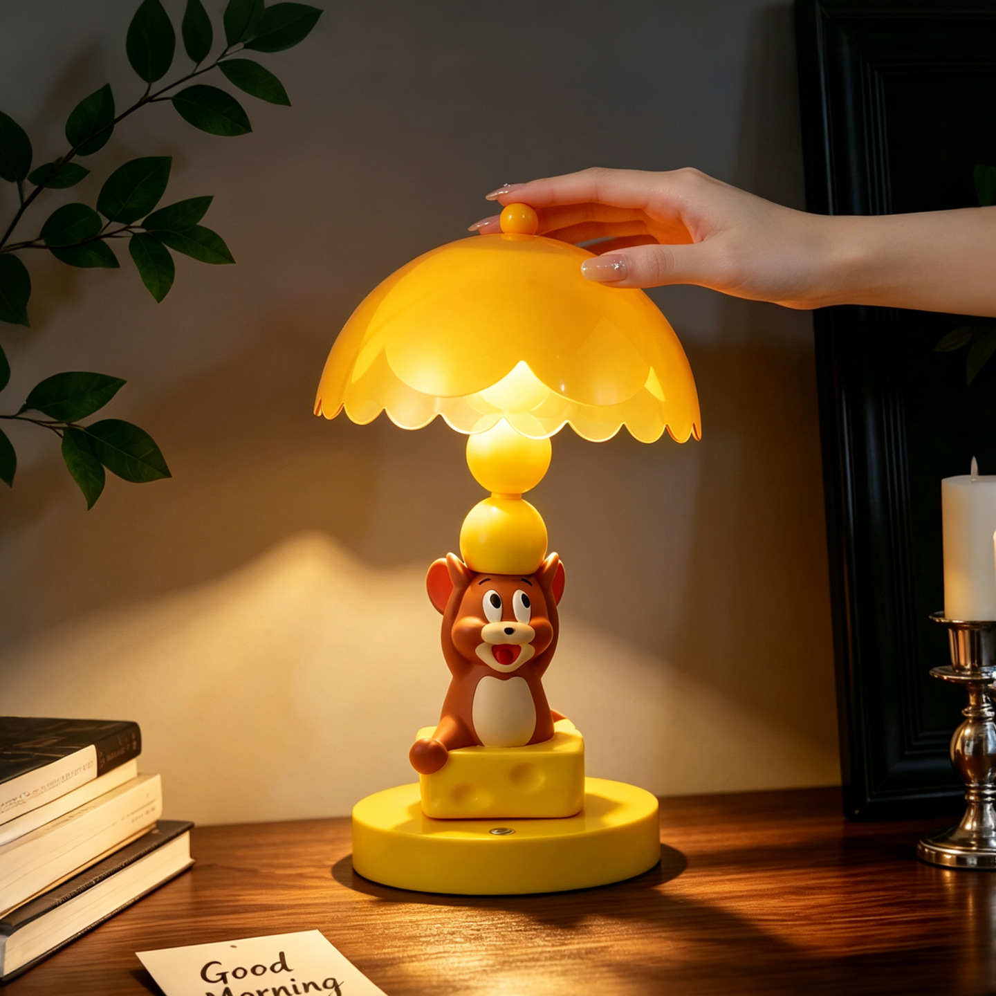 Jerry Cheese Table Lamp made of ABS