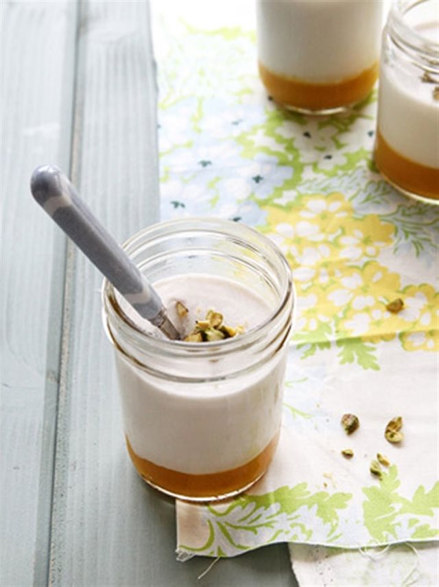 Panna Cotta Xoài Với Dừa Thơm Ngon