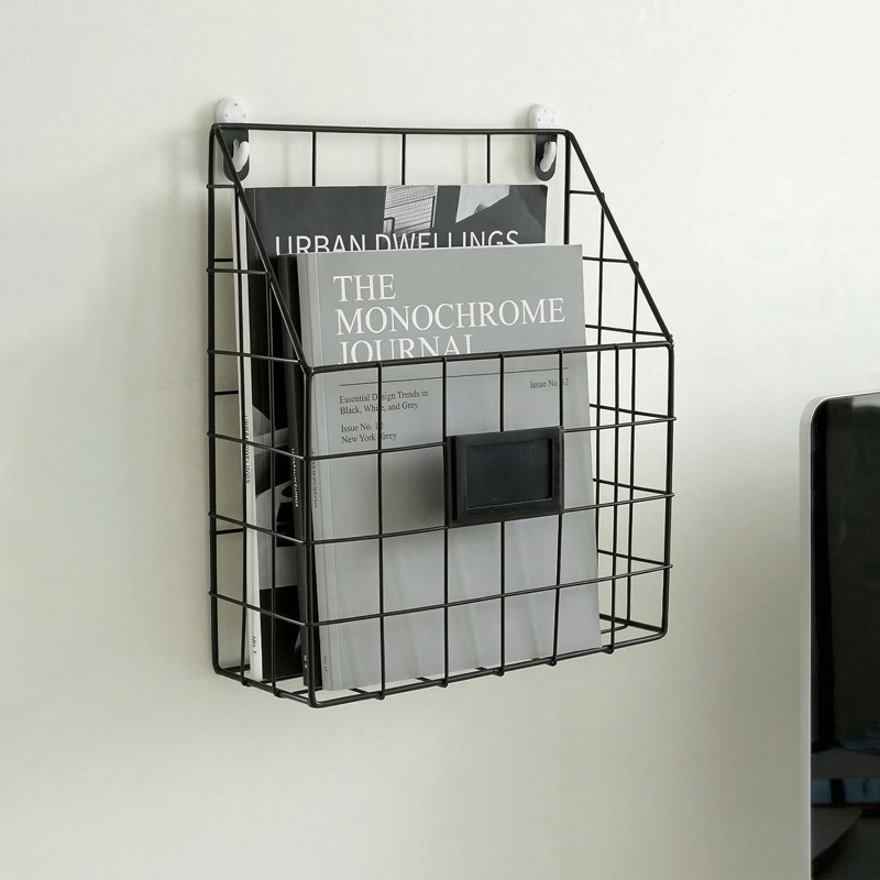 Iron wall shelf, modern and minimalist