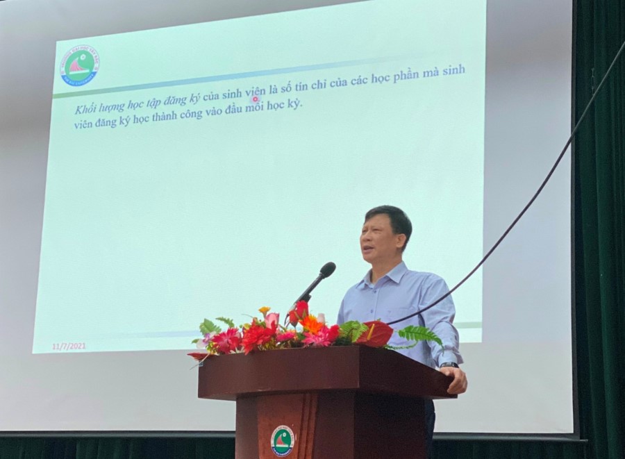 Trường Đại học Tây Bắc tổ chức “Chương trình sinh hoạt công dân - HSSV”  cho sinh viên K62 đại học, Cao đẳng hệ chính quy đầu khóa học,  năm học 2021 – 2022