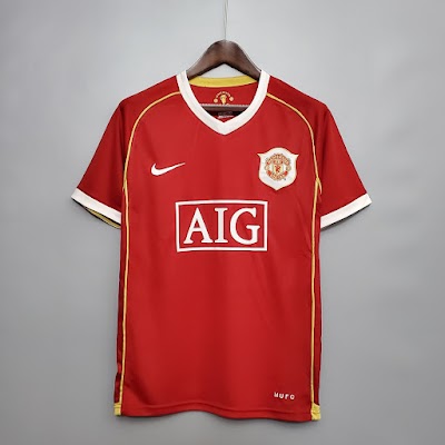 Retro 06-07 Manchester United Local @lumorasports.jpeg