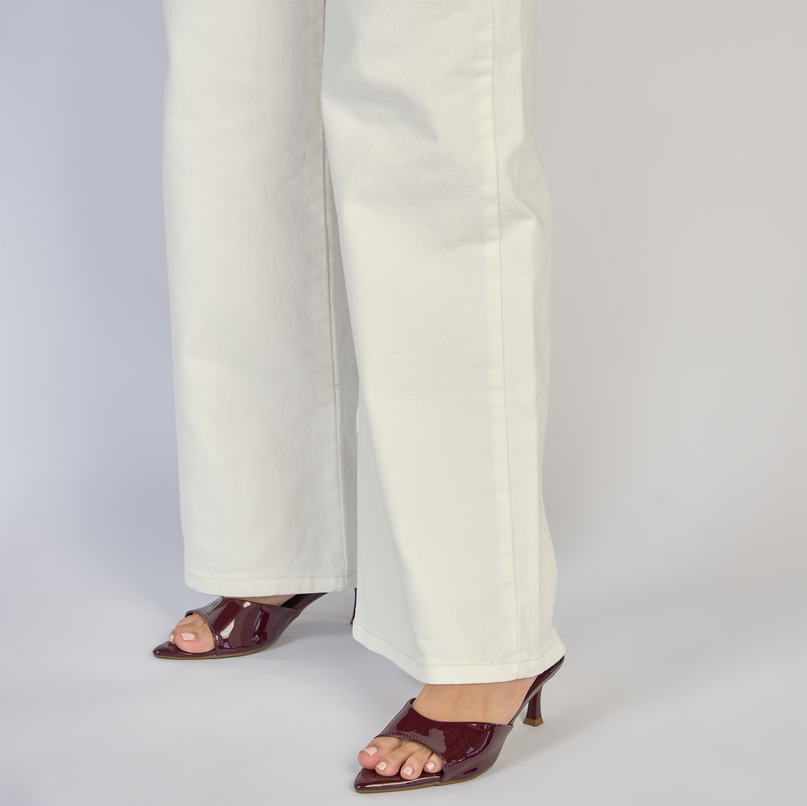 Jean dama wide leg tiro alto licrado, color Ivory - Vista 6