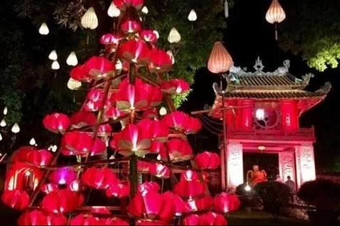 Không gian trưng bày đèn lồng độc đáo tại Văn Miếu - Đài Phát thanh và truyền hình Hà Nội