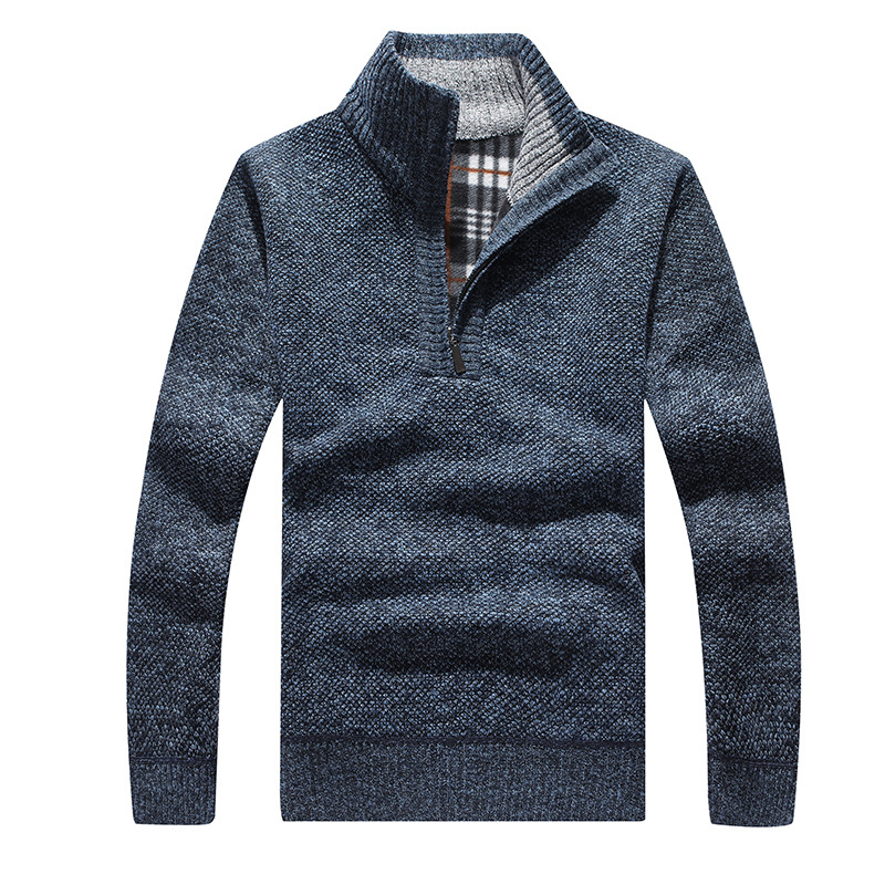 Thick men's knitted sweater with zipper and lining