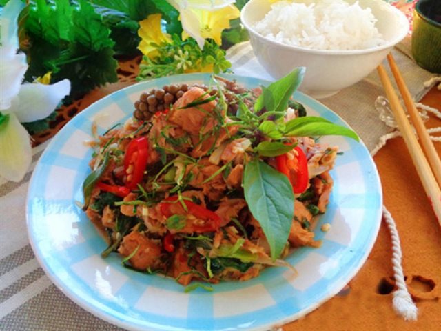 Cá Ngừ Đóng Hộp Xào Sả