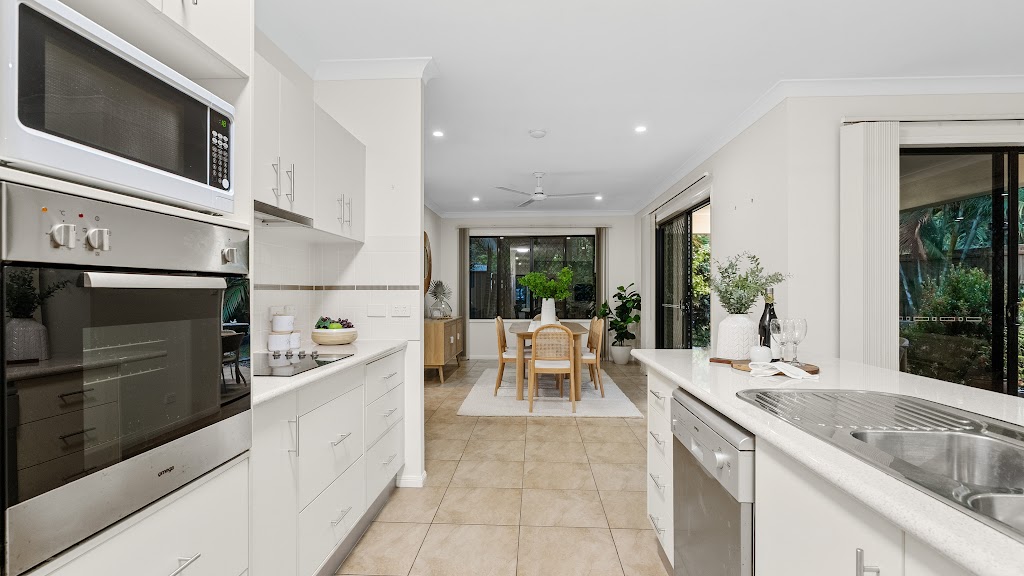 6 Chandra Close, Redlynch - Thumbnail 4