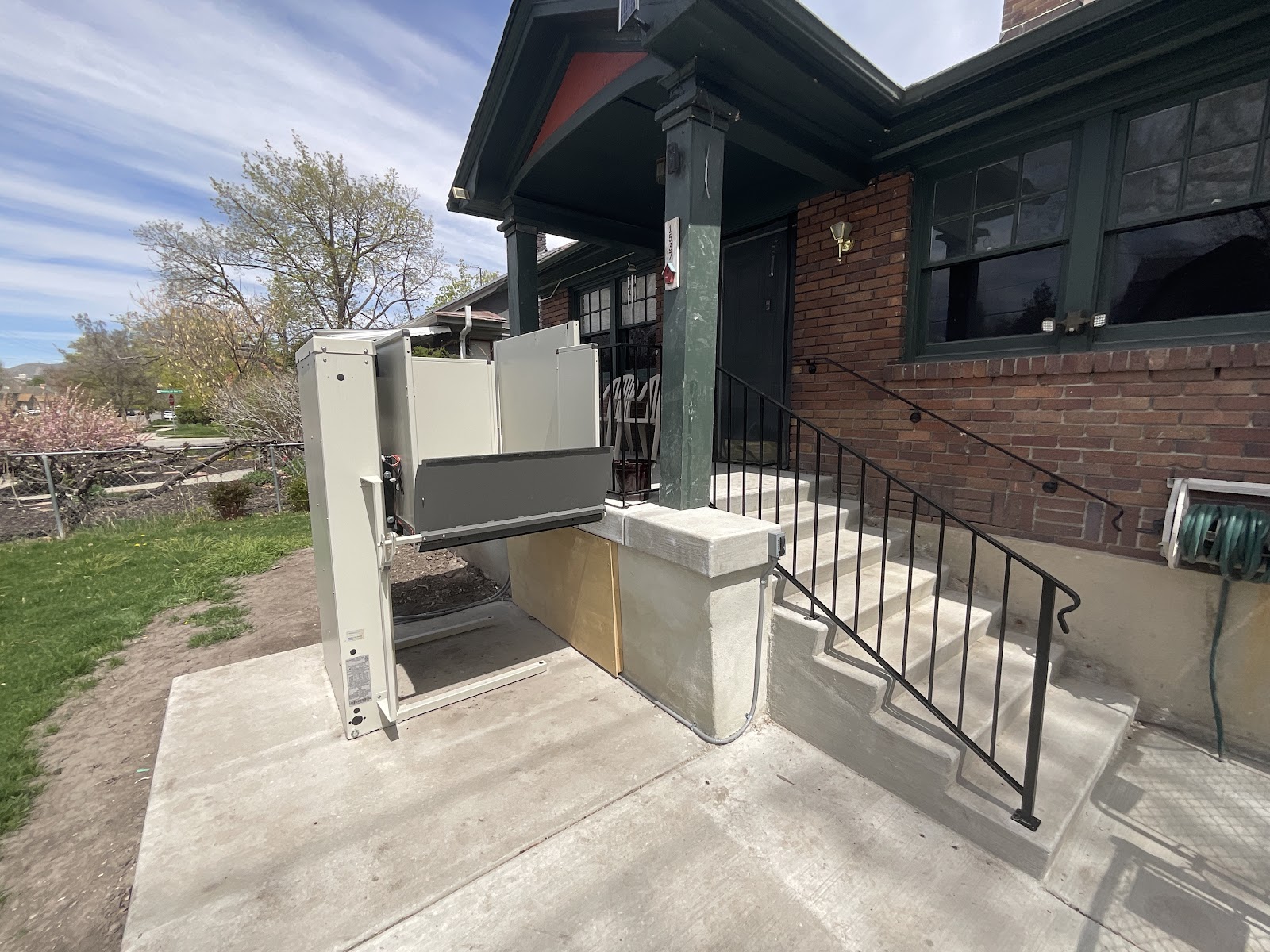 Residential Vertical Platform Lift