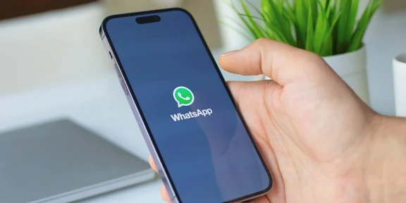 সামান্য ভুলেই চিরতরে হারাতে পারেন প্রিয় হোয়াটসঅ্যাপ, জেনে নিন মেটার কঠোর নীতিমালা