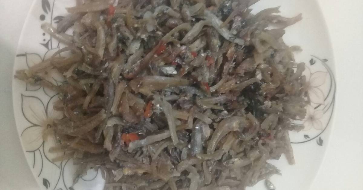 Cá khô xào tỏi ớt 😂😂😂