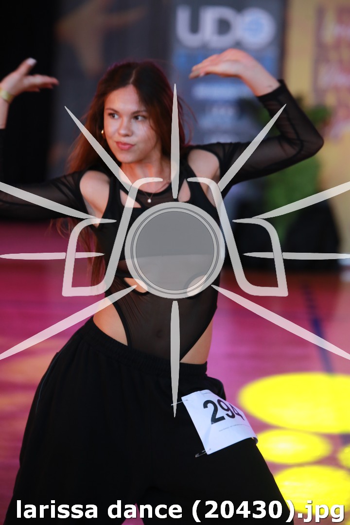larissa dance (20430).jpg