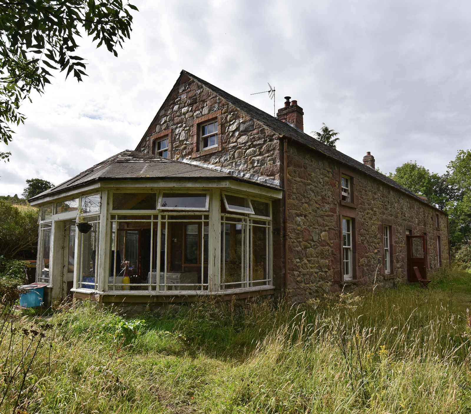 Udale_story_Coachhouse_right_Udale0822_02.jpg