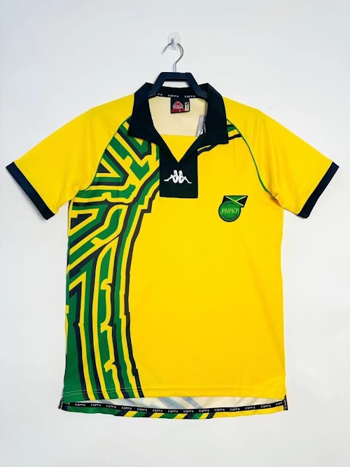 Equipación local de Jamaica de 1998.jpeg