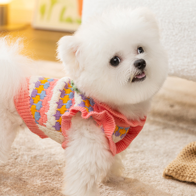 Pet knitted sweater with flower pattern