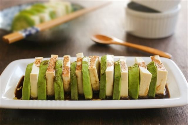 Salad Quả Bơ Đậu Hũ