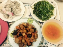 Vậy là món ăn đã hoàn thành bạn chỉ cần bày ra dĩa rồi ăn với cơm là xong.