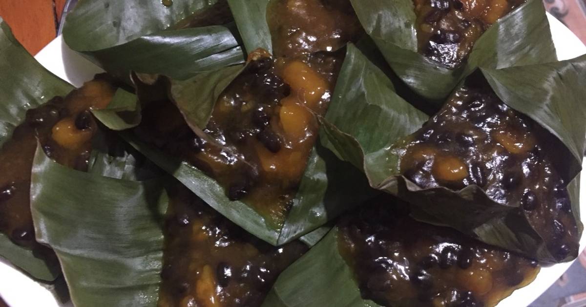 Bánh bí đỏ đậu đen