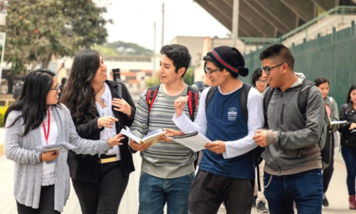Empleo juvenil en Perú: educación superior especializada como respuesta a un mercado laboral cada vez más competitivo