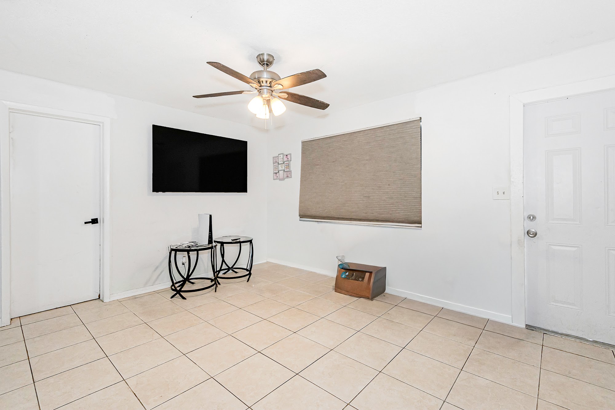 Pompano Beach Duplex! property photo 11