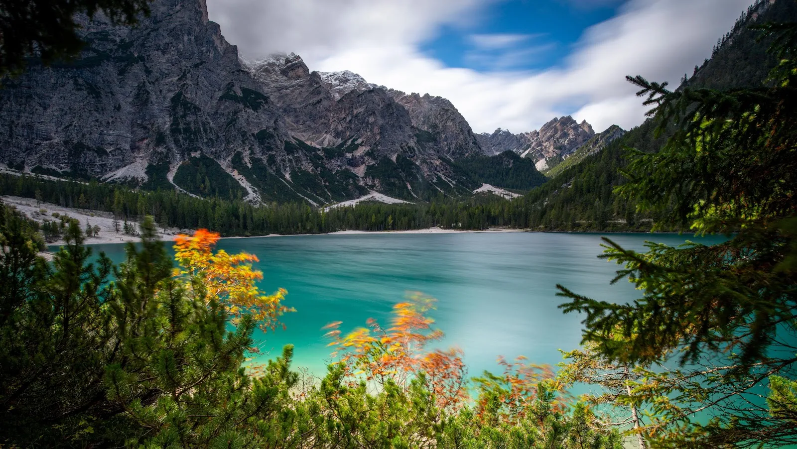 Lake Braies in the Dolomites - Landscape Photography 5K Wallpaper (6144x3465)