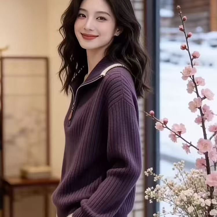 Fashionable knit pullover with stand-up collar
