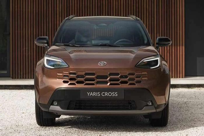 Tận thấy Toyota Yaris Cross 2027 với diện mạo mới, cùng màu sơn độc - Báo Tri thức &amp; Cuộc sống