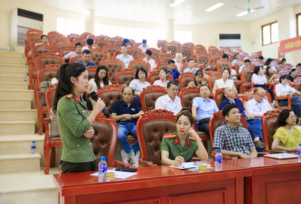 Trường Đại học Tây Bắc phối hợp với Phòng An ninh đối ngoại - Công an tỉnh Sơn La tổ chức buổi tọa đàm, tuyên truyền, phổ biến các quy định về hoạt động hợp tác Quốc tế