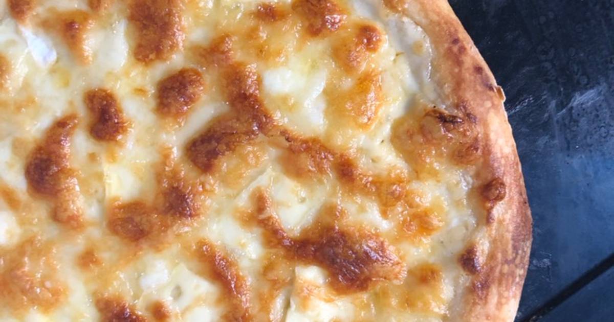4 cheese pizza