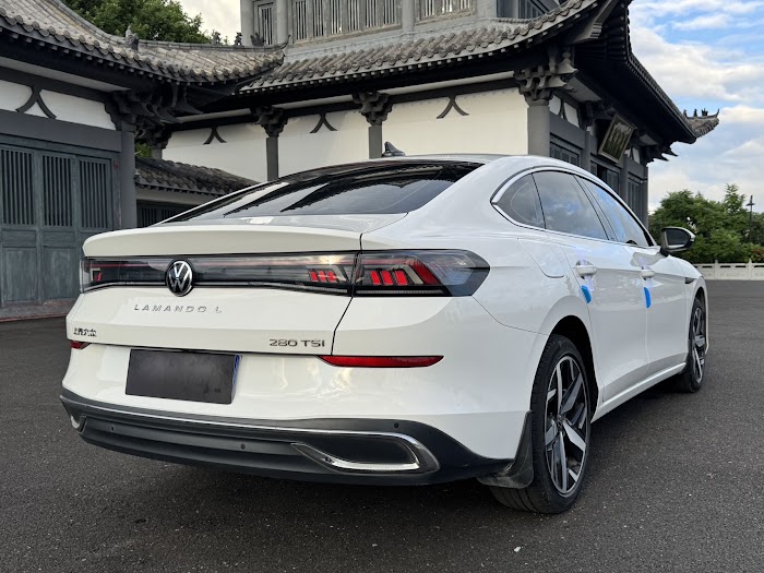 VOLKSWAGEN Lamando L