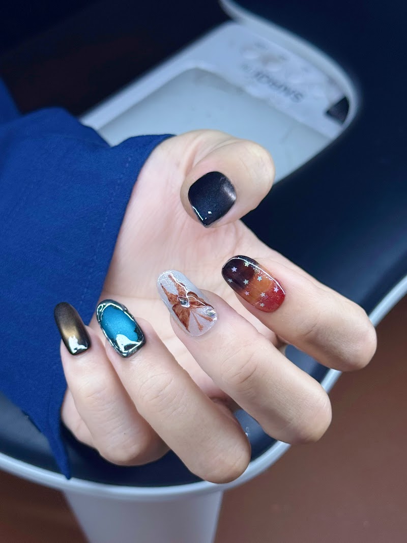 Mẫu nail 390k