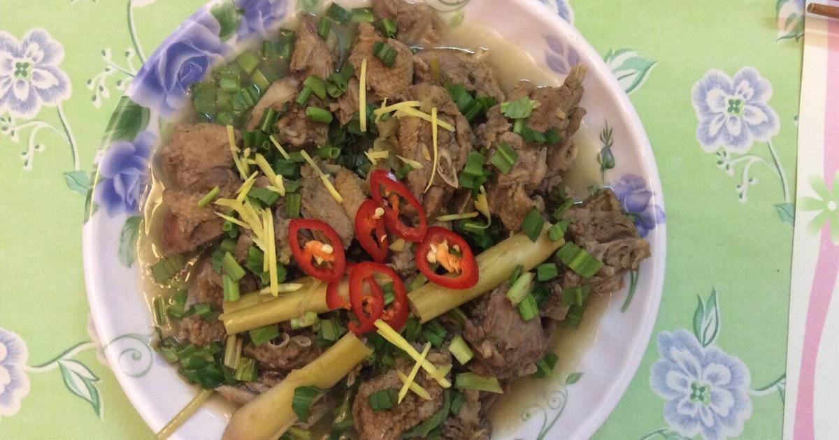 Vịt xiêm om sấu, me