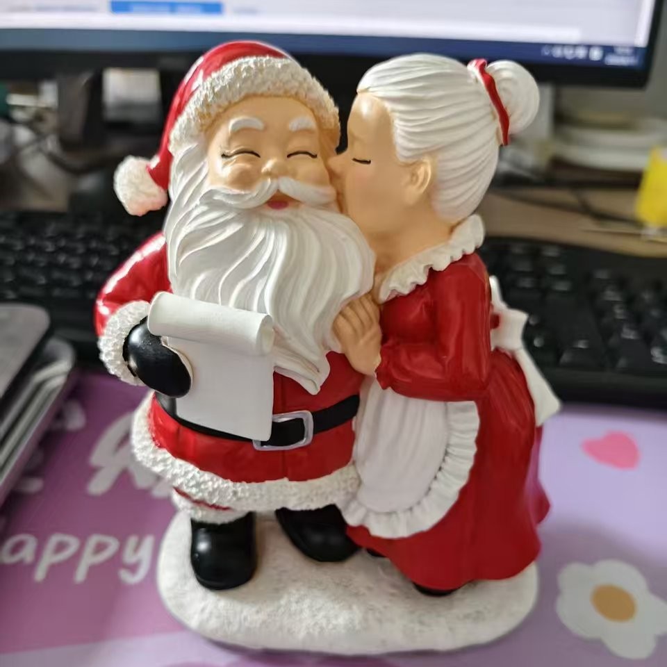 Decorative gnome figurine made of resin for various occasions