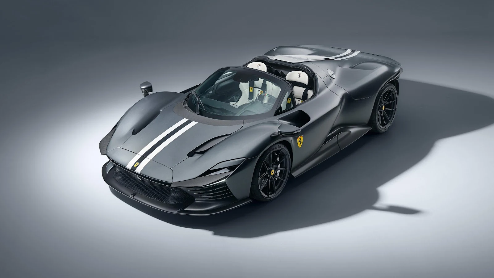 Ferrari Daytona SP3 In Gray - Automotive Photography 5K Wallpaper (5120x2880)