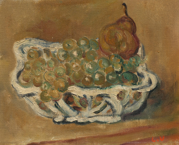 Corbeille en porcelaine aux raisins et à la poire circa 1904
