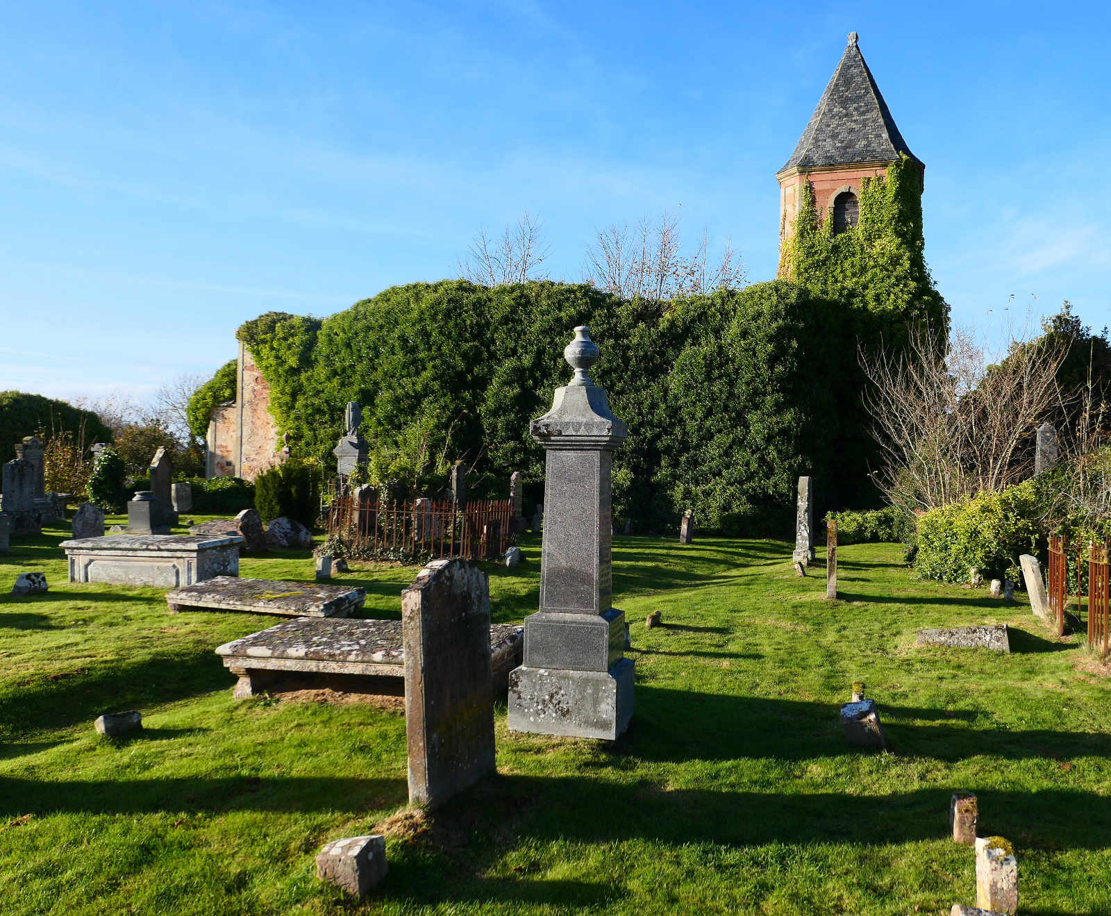 James_Holmes_story_Gaelic_Chapel_28Oct2018.jpg