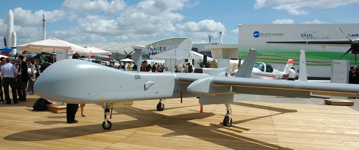 Lầu Năm Góc Tham Vọng 300.000 Drone, Nhưng Trung Quốc Nắm Giữ "Trái Tim" Nam Châm