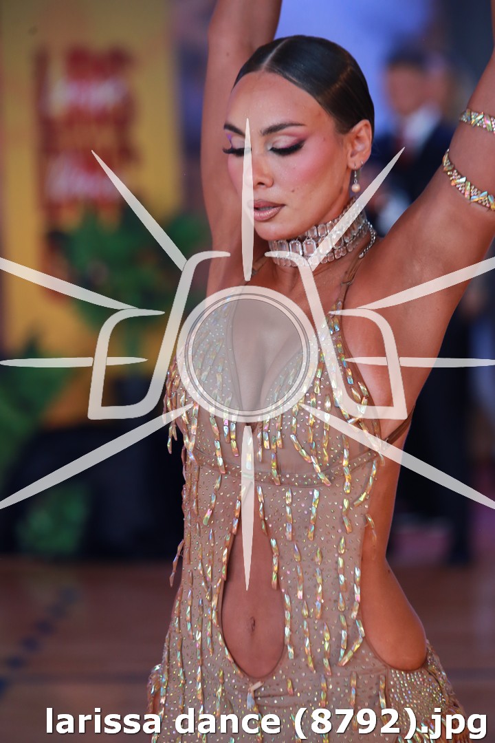 larissa dance (8792).jpg
