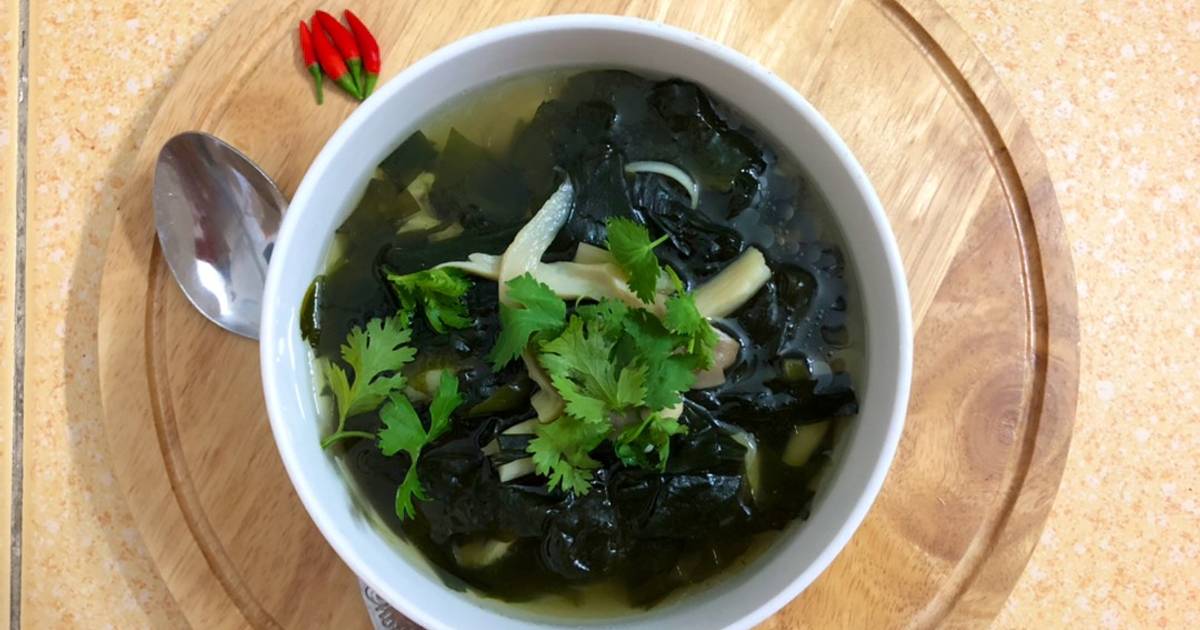 Canh rong biển nấm bào ngư (món chay)