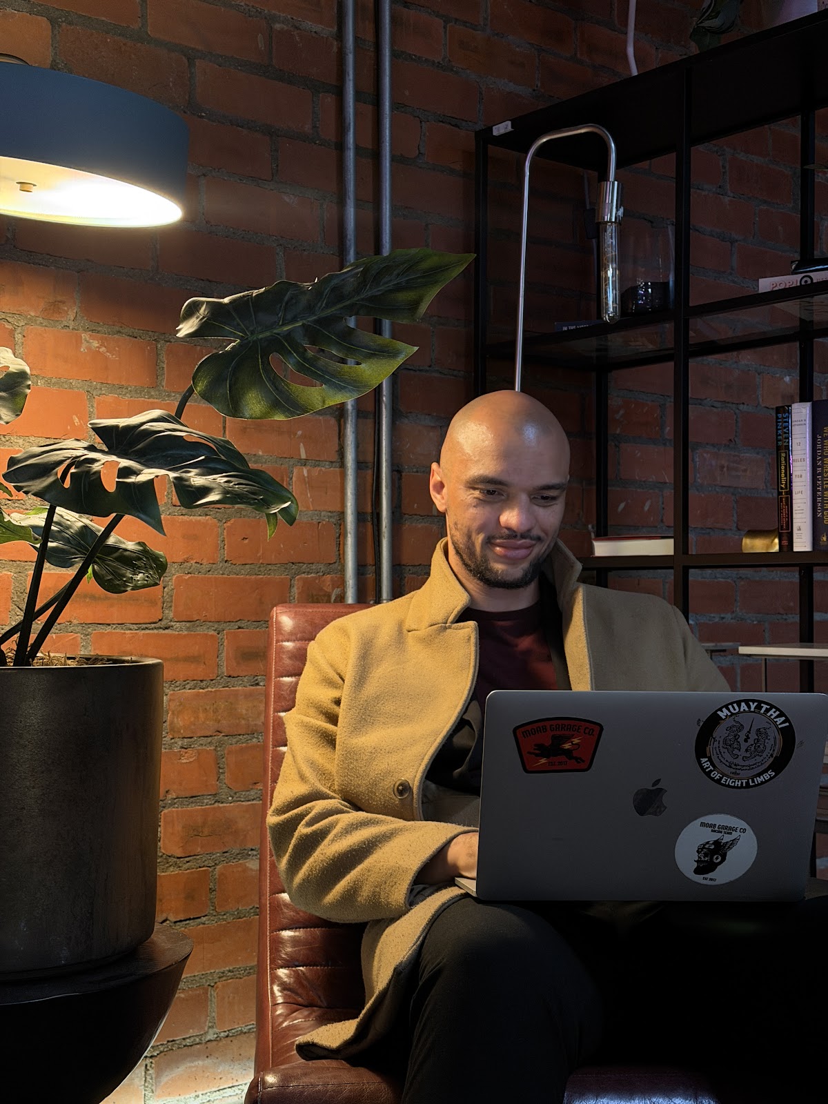 Miro Heyink — BTS Behind the Scenes