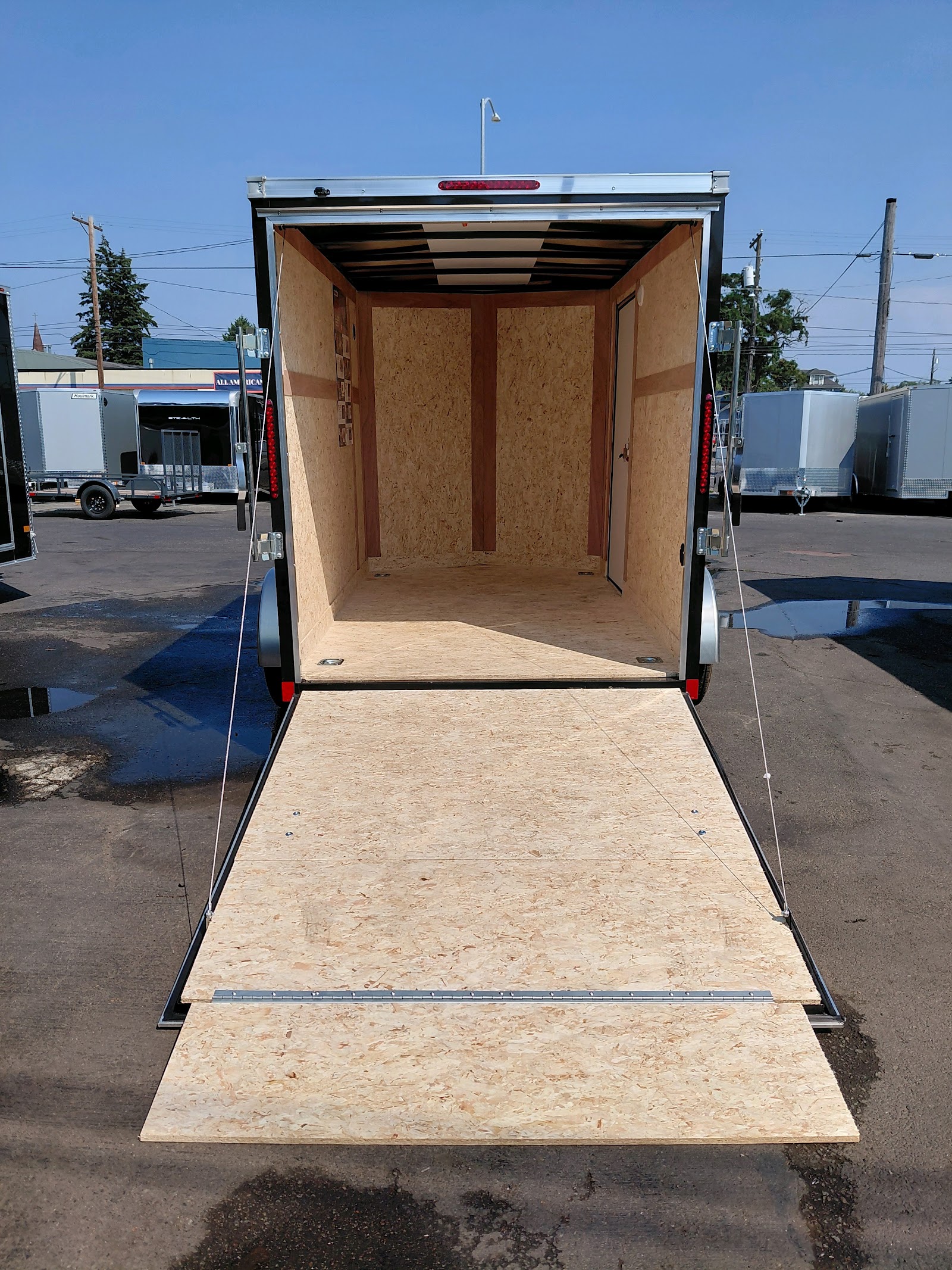 Passport Deluxe Enclosed Cargo