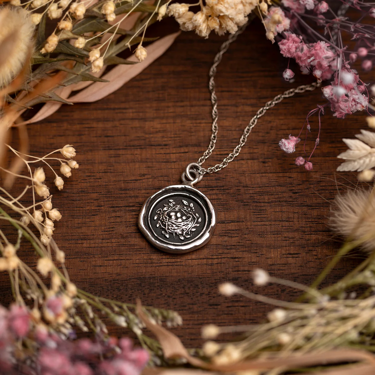 Гнездо "В безопасности"