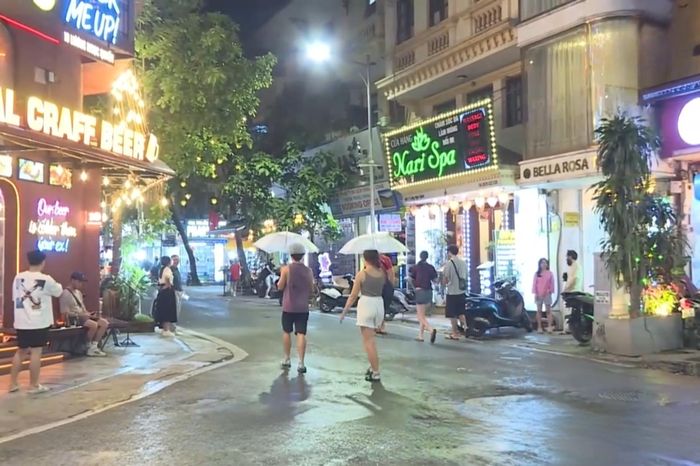 Hà Nội còn nhiều dư địa để phát triển kinh tế đêm - Đài Phát thanh và truyền hình Hà Nội