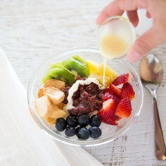 Patbingsu trái cây Hàn Quốc với một công thức cực kì dễ làm, vừa có vị ngọt, vị chua ăn với đá bào mát lạnh giúp giải nhiệt rất hiệu quả đấy. Bạn hãy thử làm ngay món này để cảm nhận vị ngon nha.