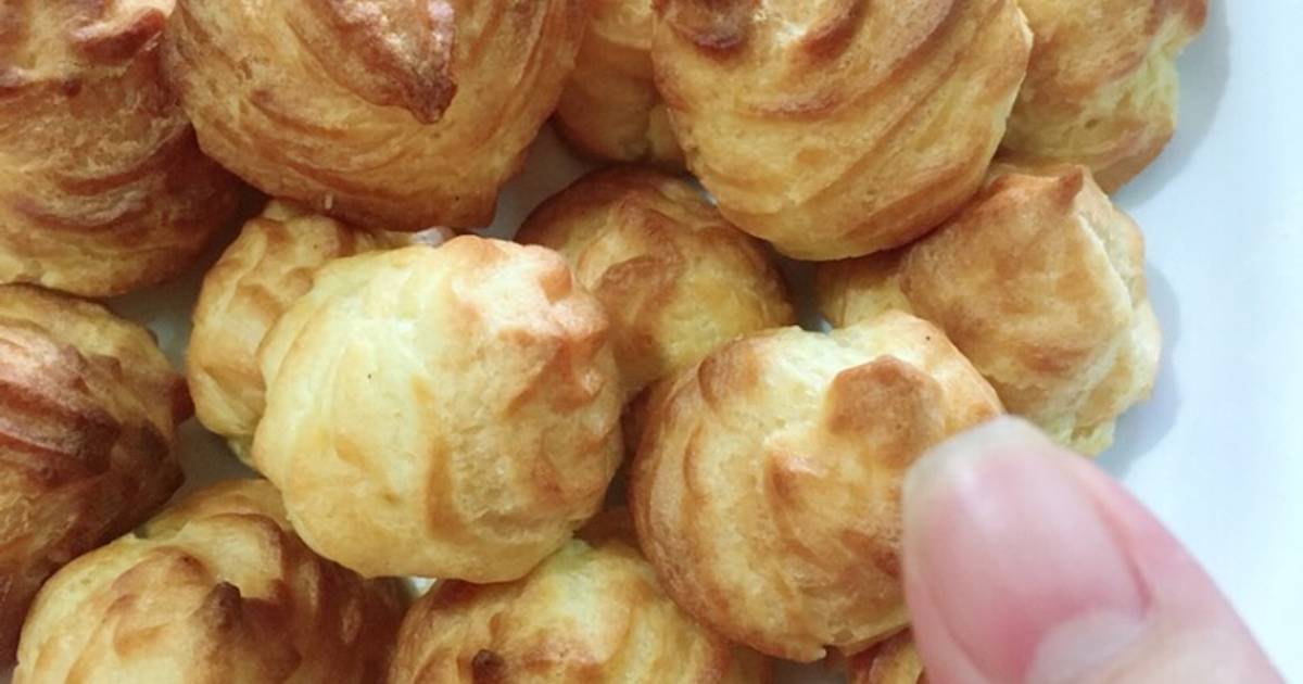 Bánh Su kem trứng muối