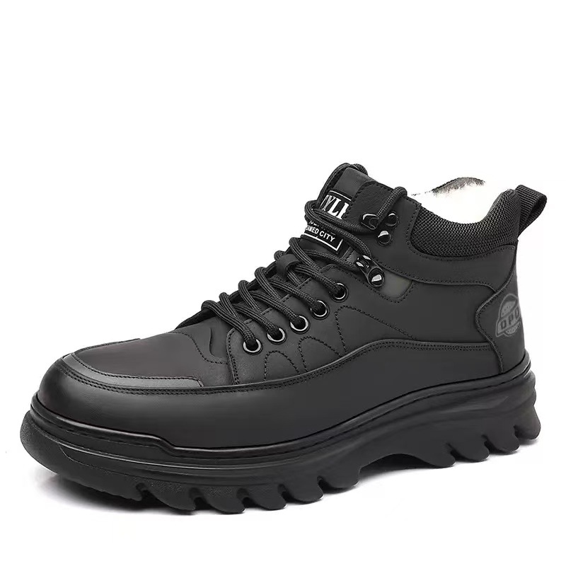 Gefütterte Herren-Winterstiefel im Business-Stil