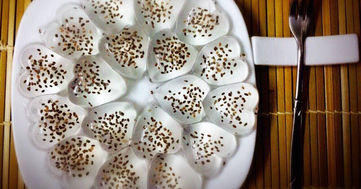 Thạch rau câu với hạt chia