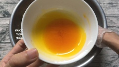 Tẩm ướp gia vị.